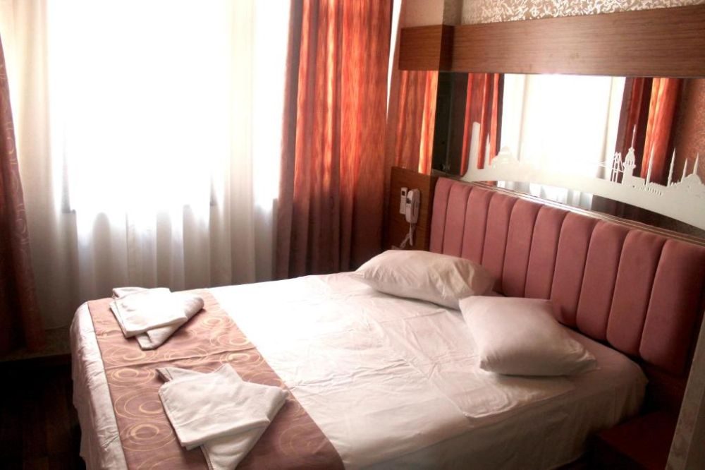 MEGARON HOTEL