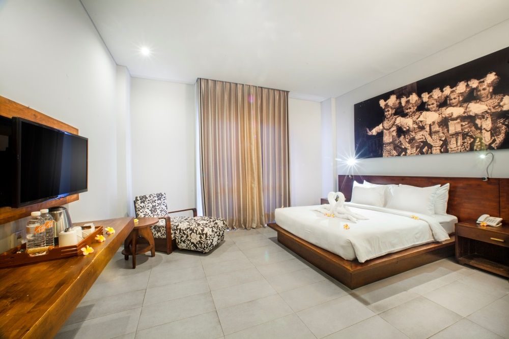 Fourteen Roses Boutique Hotel