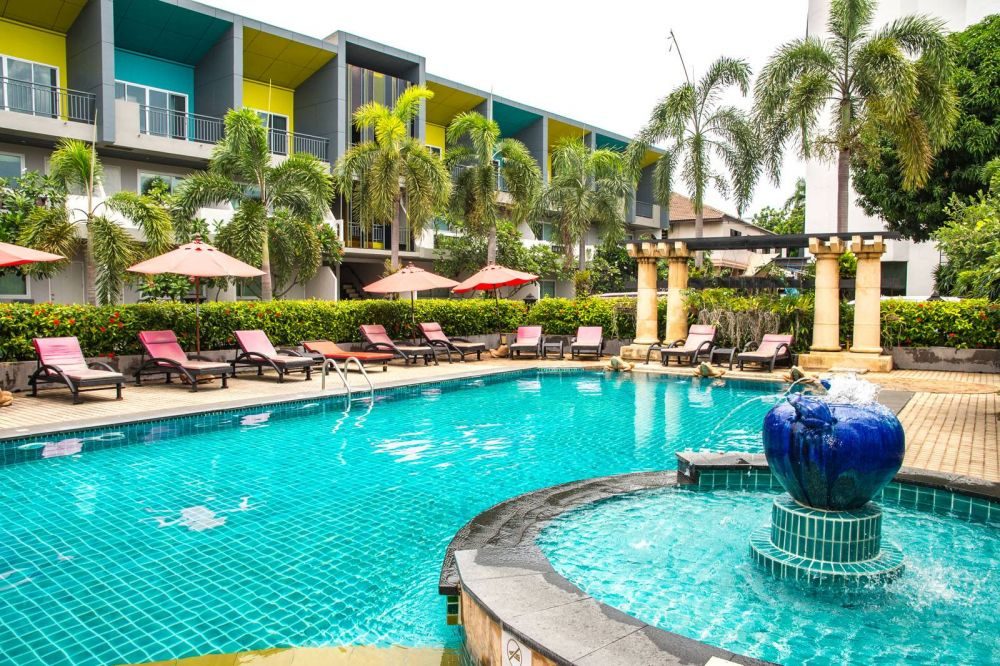 Lantana Hotel & Resort