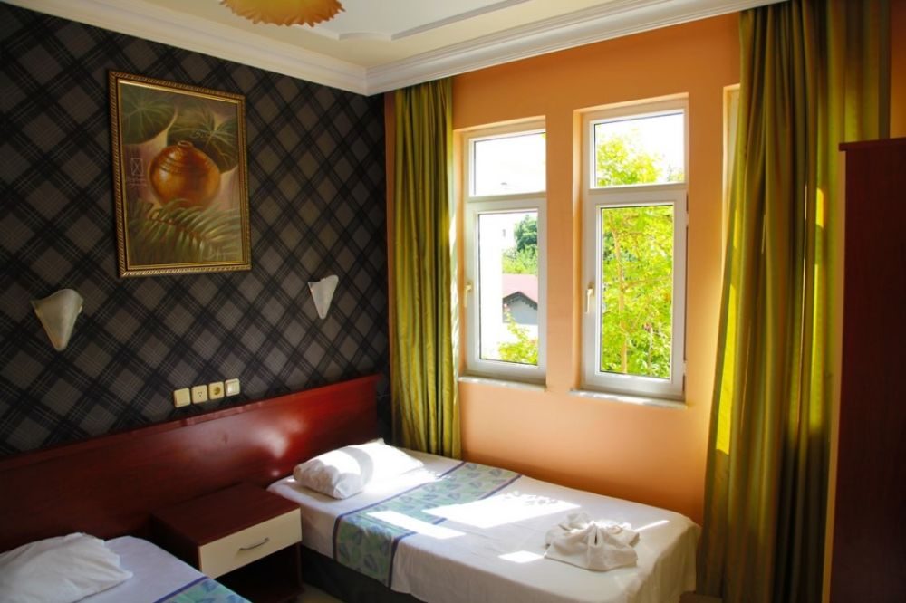 BEGONYA HOTEL