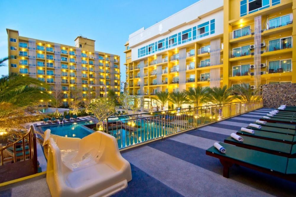 Grand Bella Hotel