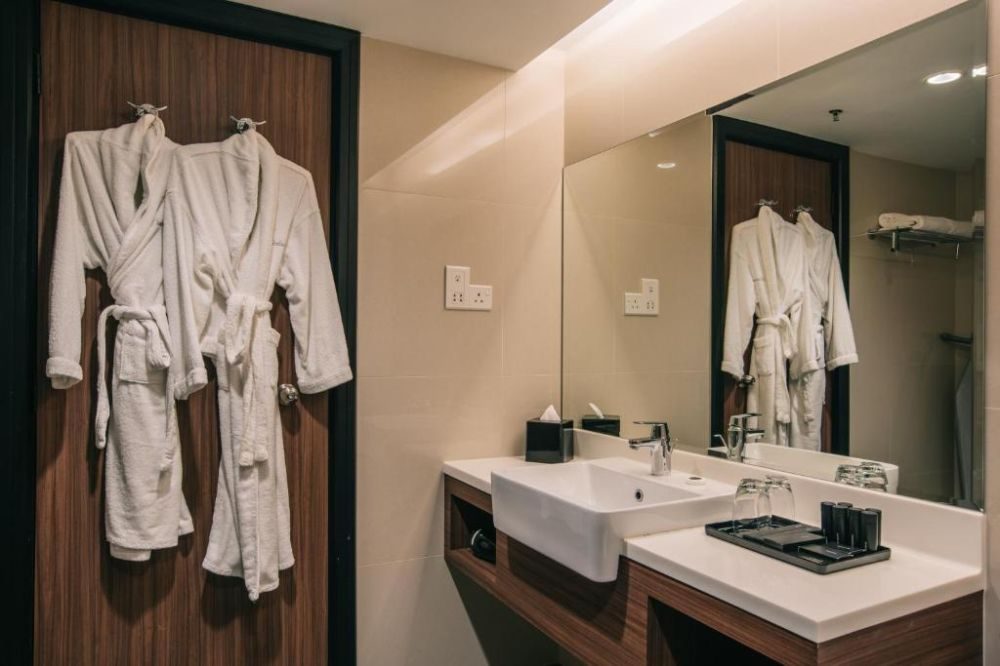 Oakwood Hotel & Residence