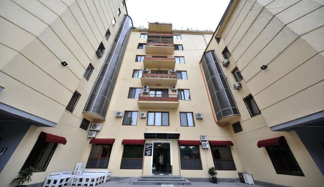 BOHO TIFLIS
