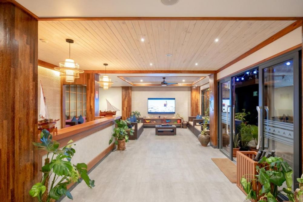 Ayala Ocean View