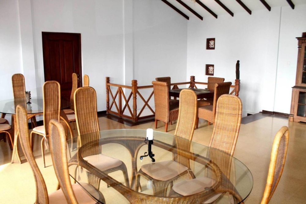 Solomon Beach Hotel