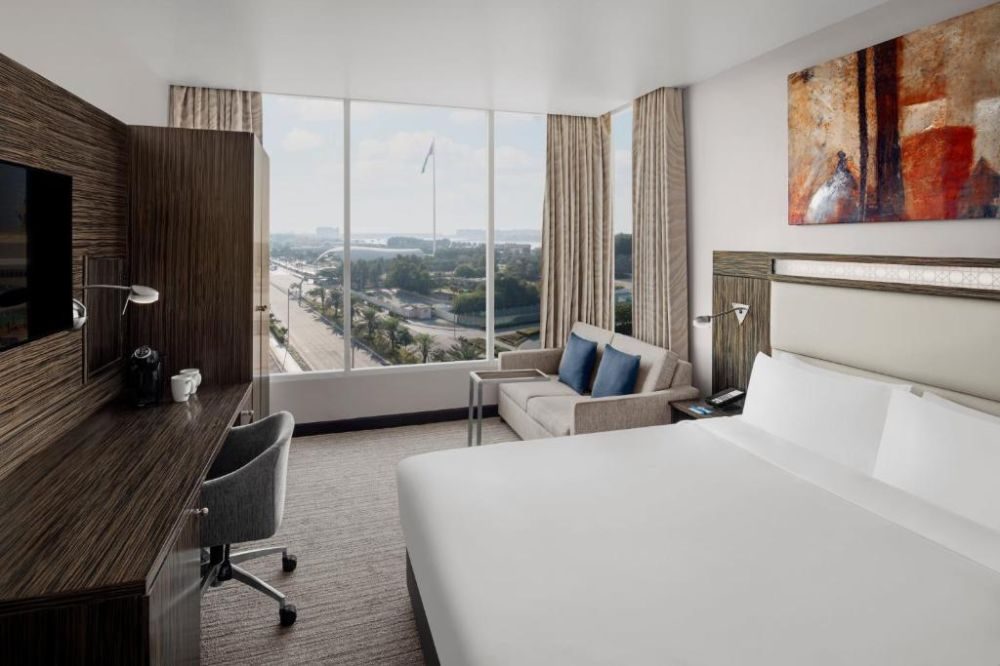 Holiday Inn Express Dubai Jumeirah