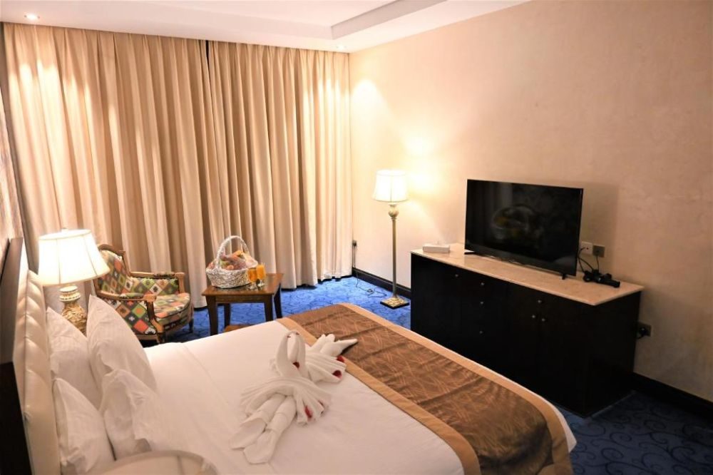Crystal Plaza Al Majaz (ex. Tulip Inn Al Khan)