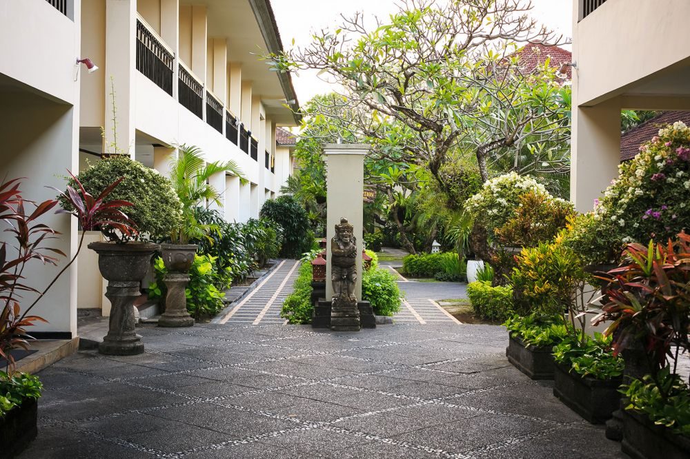 Legian Paradiso Hotel