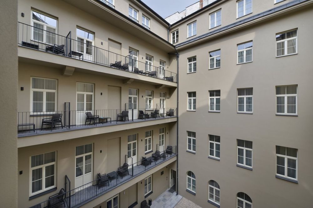 New Town Ea Hotel