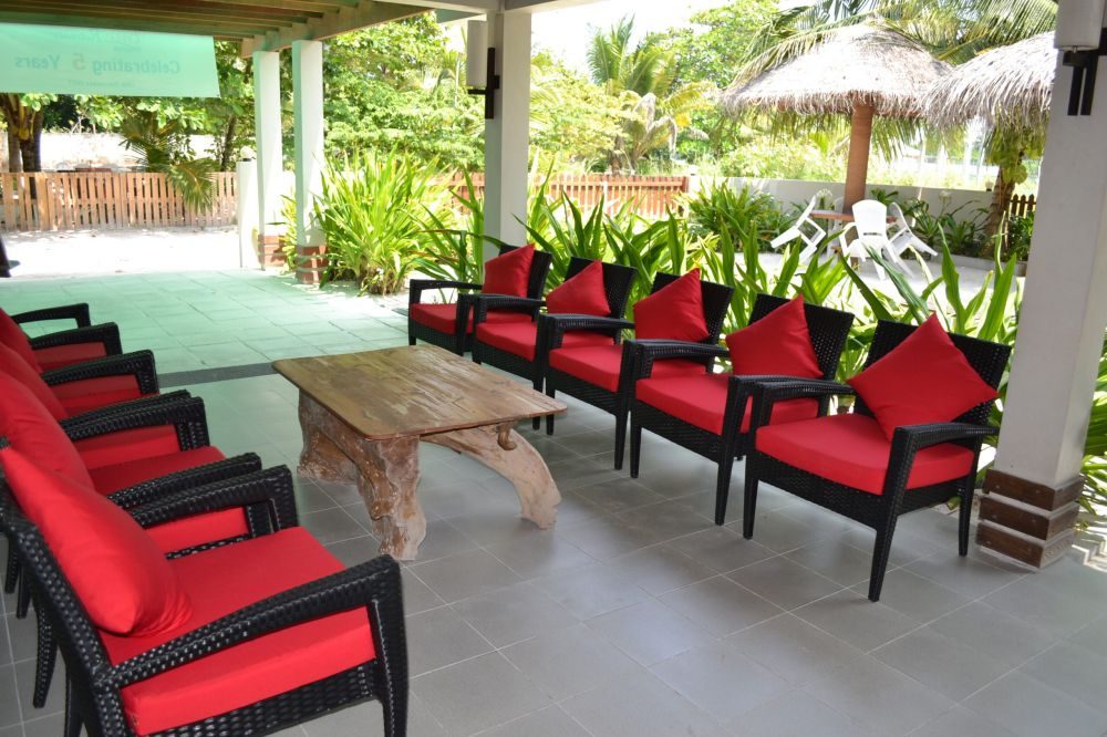 TME Retreats Dhigurah
