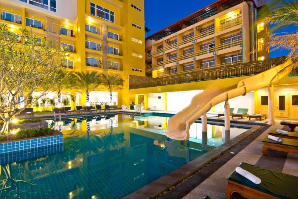 Фото отеля Grand Bella Hotel