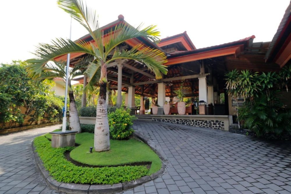 Adi Dharma Hotel