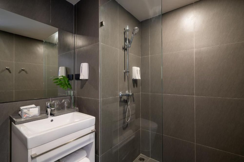 TRAVELODGE PHUKET TOWN