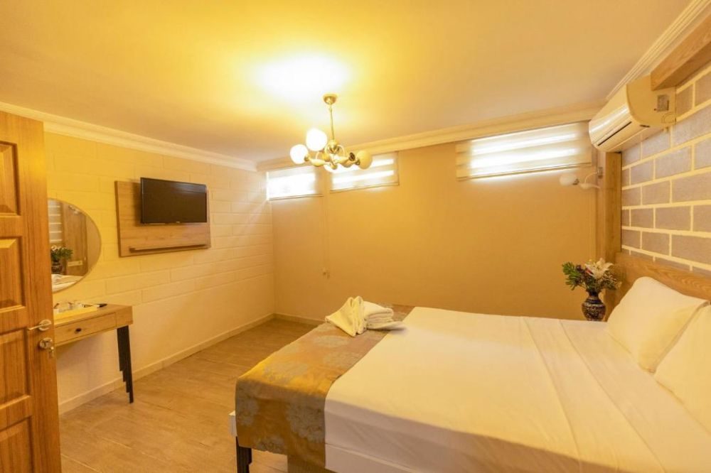 DE MAREE HOTEL