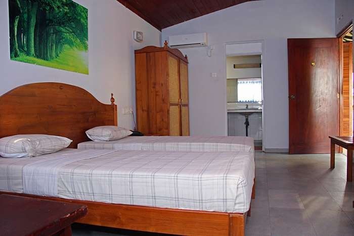 Roy Villa Beach Hotel