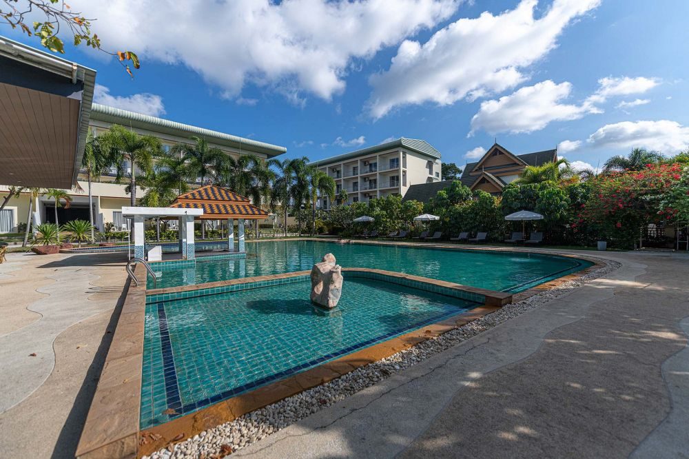 BLUE BEACH GRAND RESORT & SPA