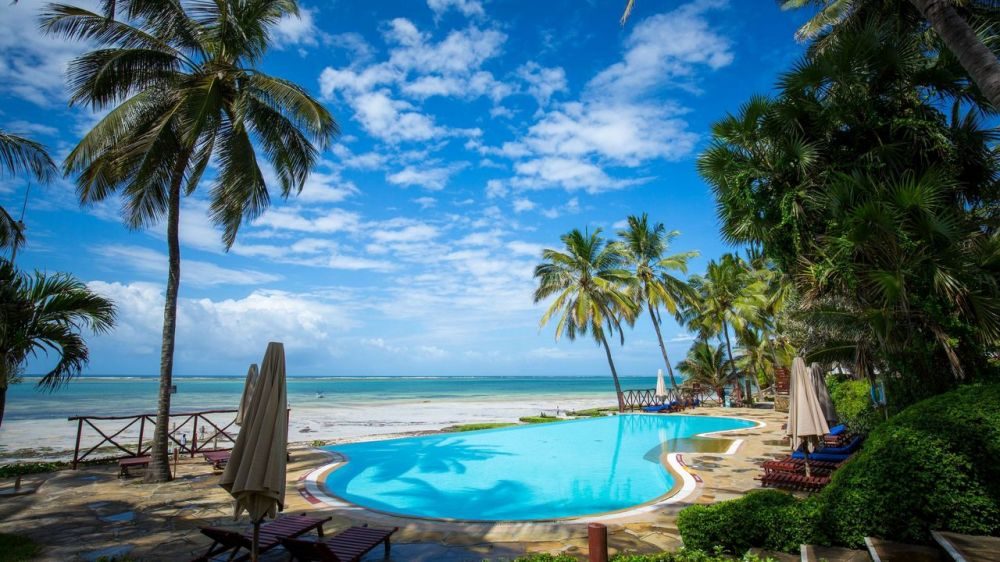 Фото отеля Voyager Beach Resort