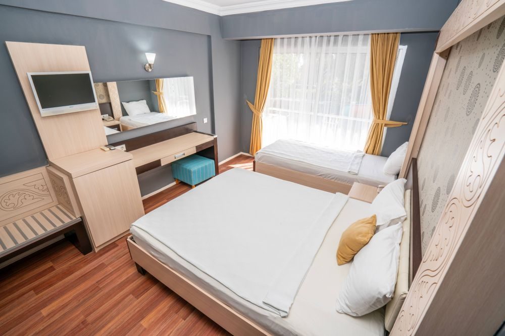 CLUB APERION BEACH HOTEL