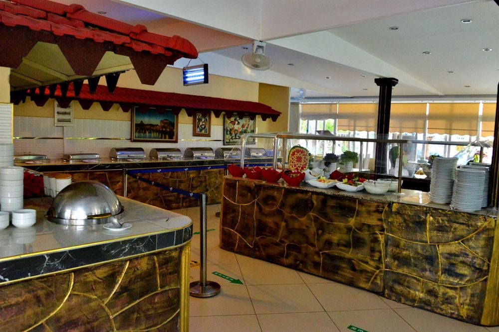 CLUB APERION BEACH HOTEL