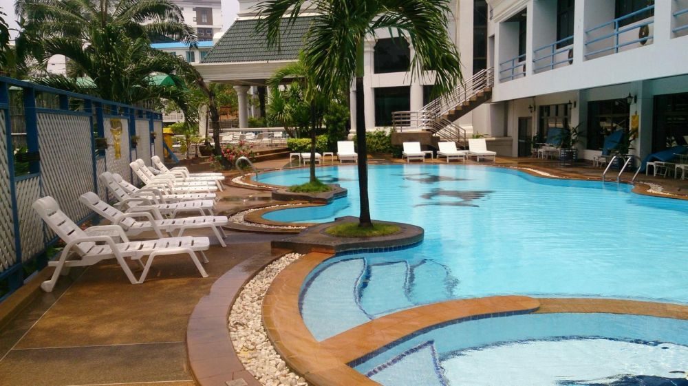 Camelot Hotel