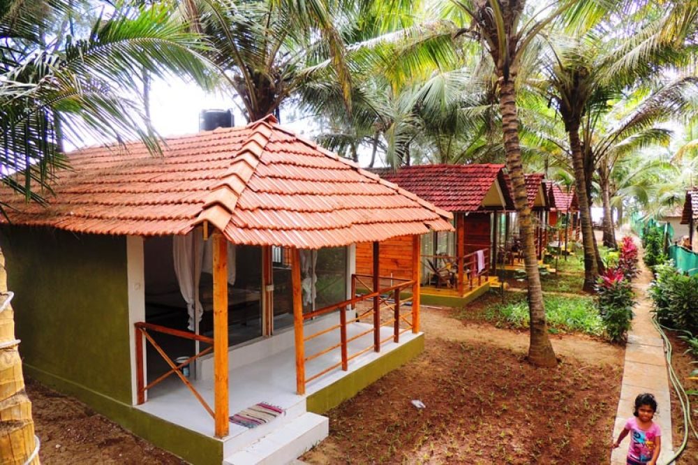 La Marine Morjim Beach Cottages