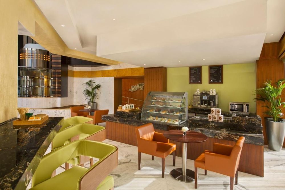 Sunday Signature Hotel & Residences (ex. Doubletree By Hilton Hotel & Residence)