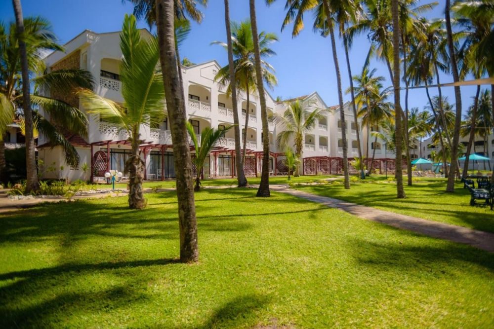 Фото отеля Sarova Whitesands Beach Resort & Spa
