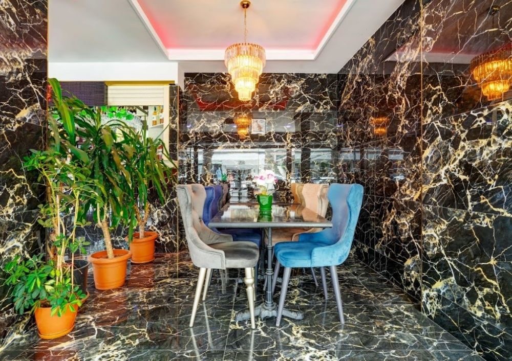 AVLION HOTEL