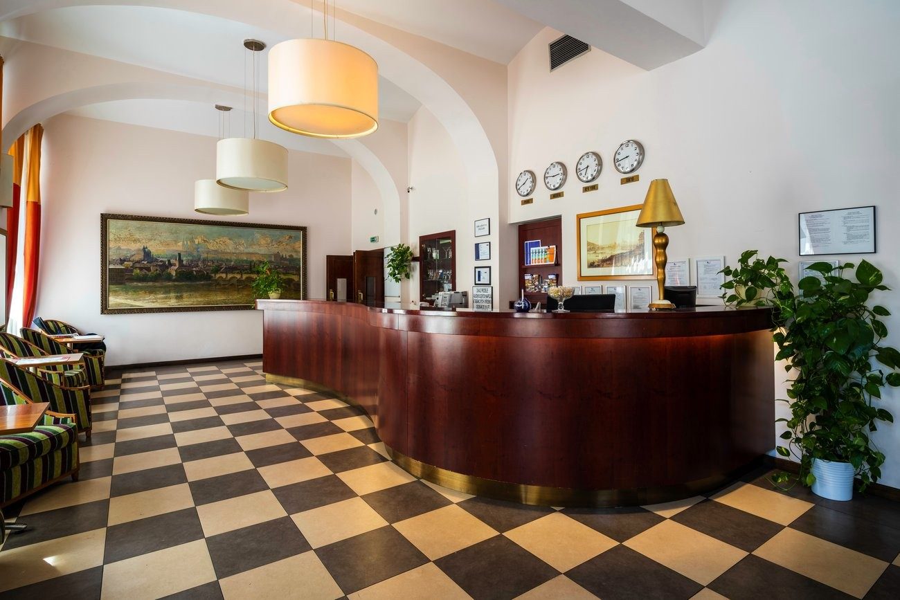 Down Town Hotel