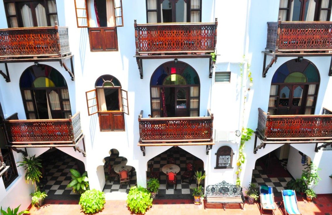 Dhow Palace Hotel