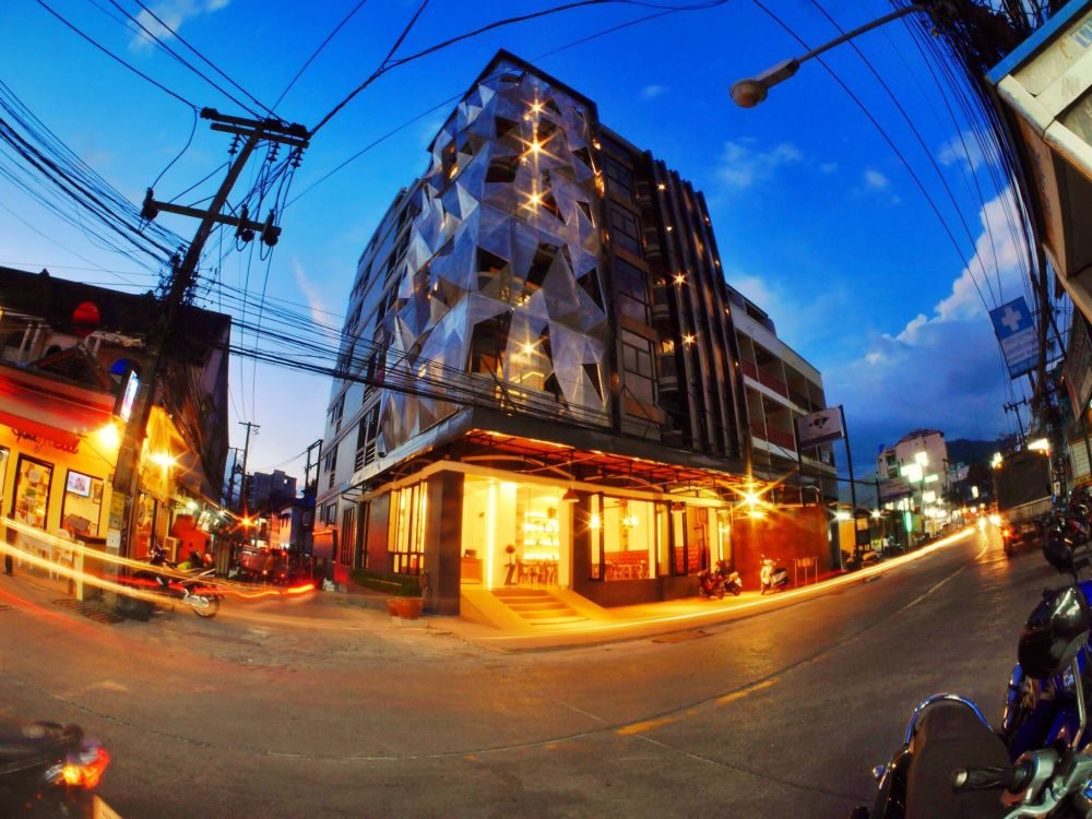 FORTY WINKS PHUKET