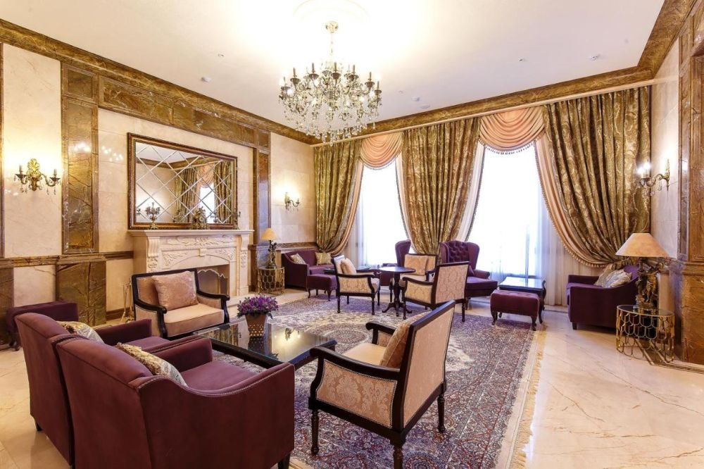 Alanda Hotel & Apartments