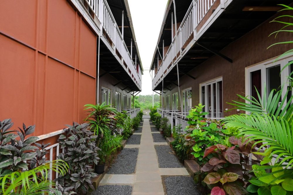 La Zarya Beach Resort (ex Vedana Retreat)