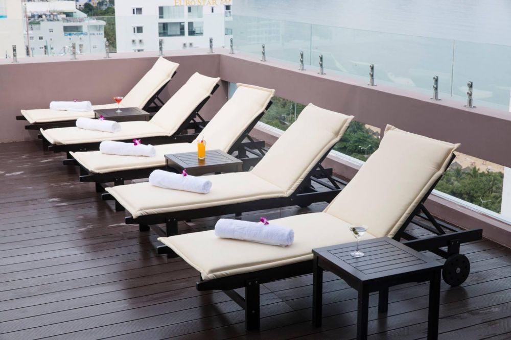Фото отеля Meriton Nha Trang Hotel
