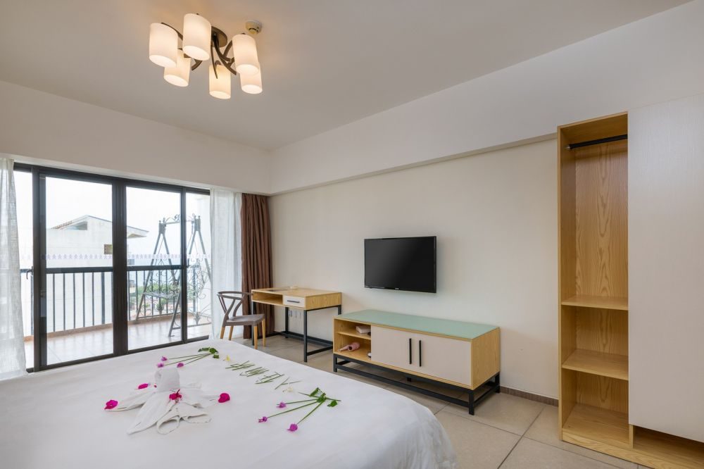 YuHai Hot Spring Resort Hotel (ex. Yuhai International Resort)