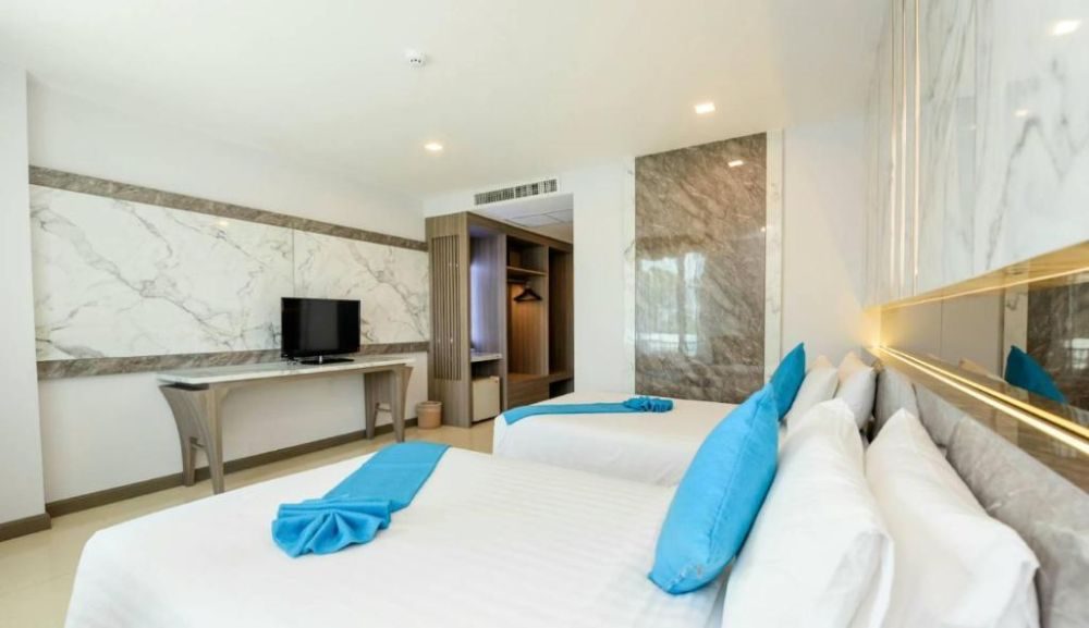 Crystal Palace Pattaya