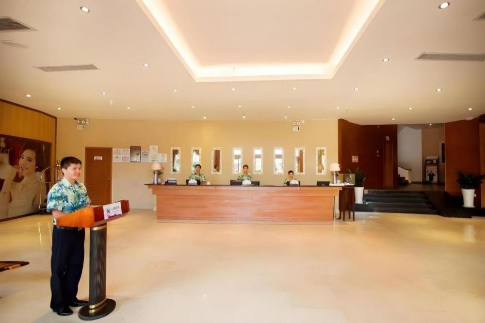 Sanya Luyi Seaview Hotel