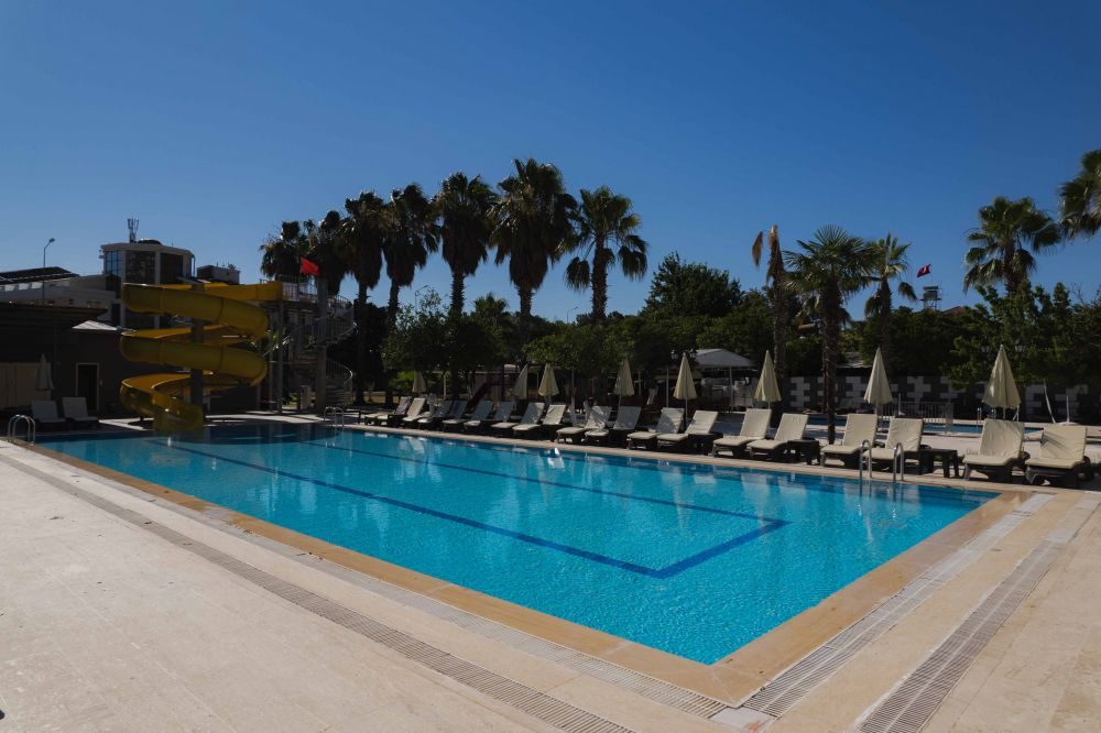GRAND HOTEL DERIN