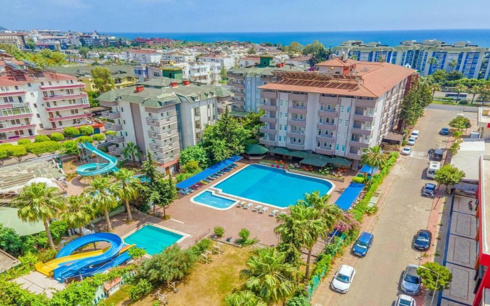 GRAND BAHAMA BEACH HOTEL