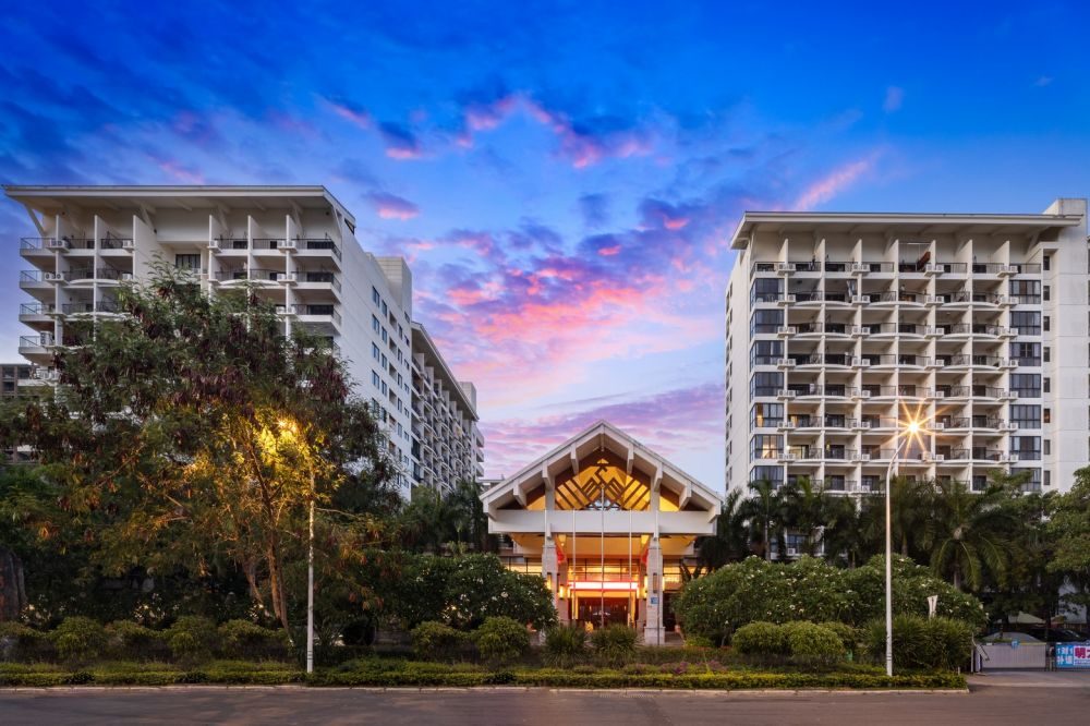 YuHai Hot Spring Resort Hotel (ex. Yuhai International Resort)