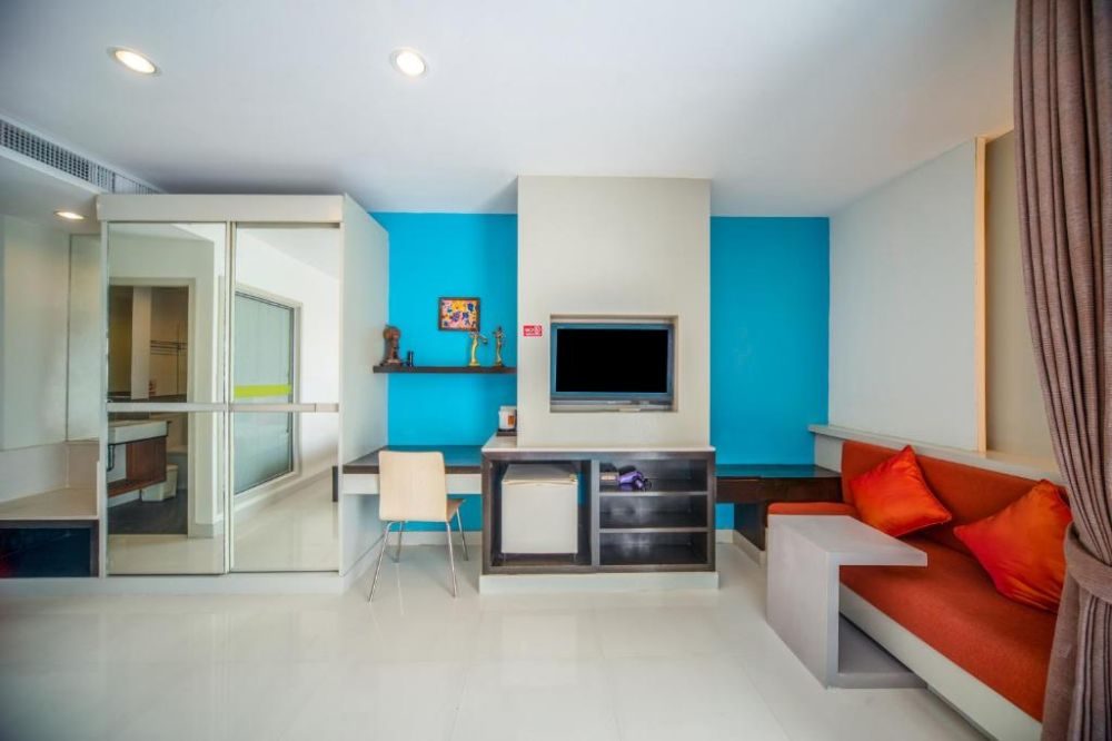 I DEE HOTEL PATONG