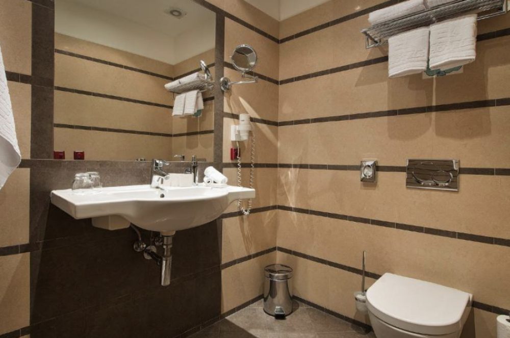 Down Town Hotel