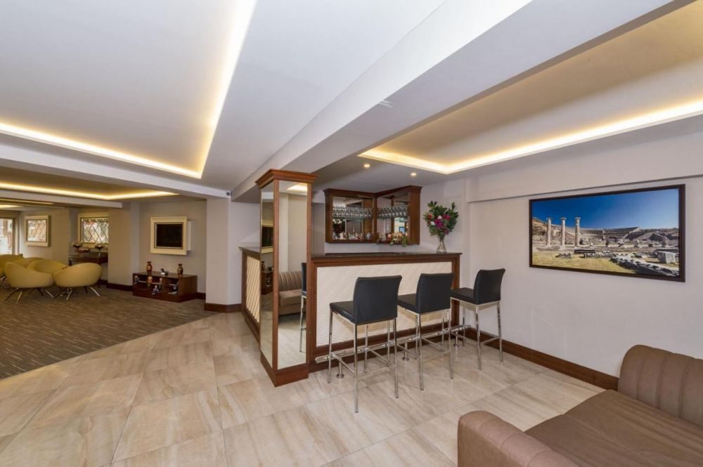 BERGAMA HOTEL