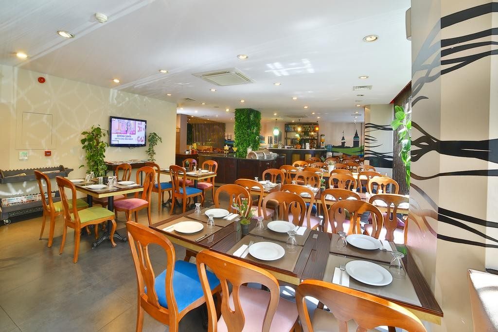 ALL SEASONS HOTEL