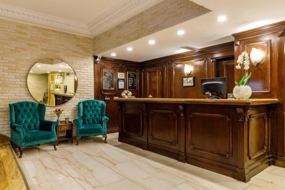 Мейманкананын сүрөттөрү GOLDEN CROWN HOTEL