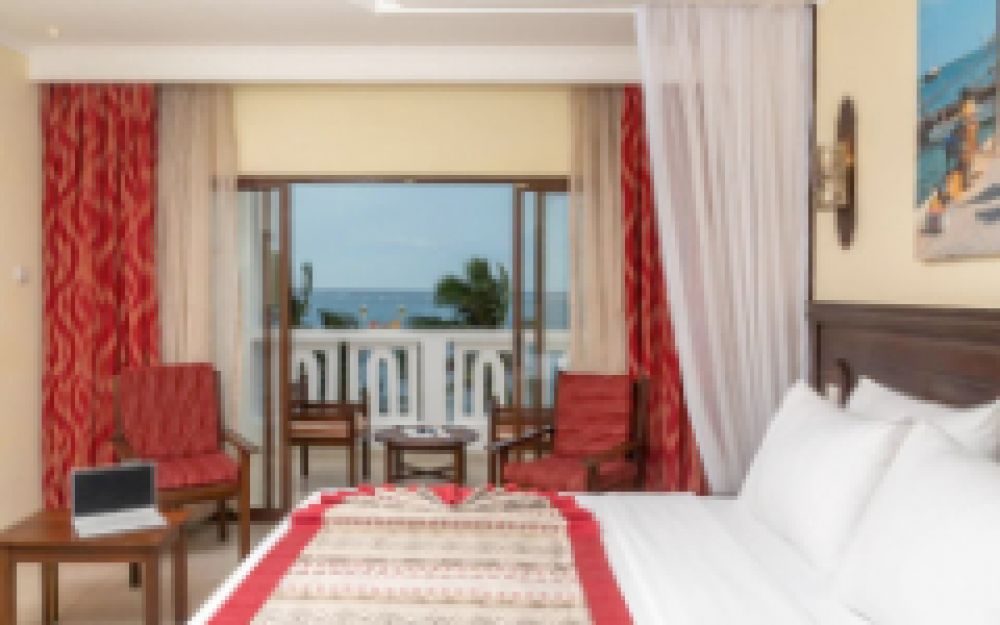 PrideInn Paradise Beach Resort & Spa