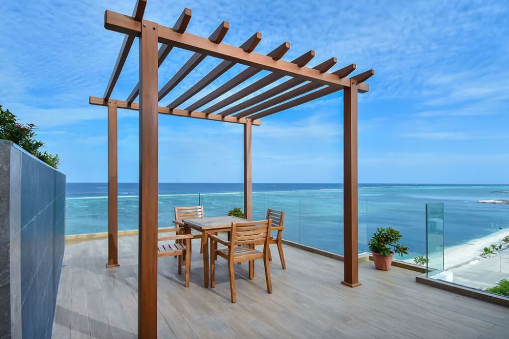 Triton Prestige Seaview & SPA