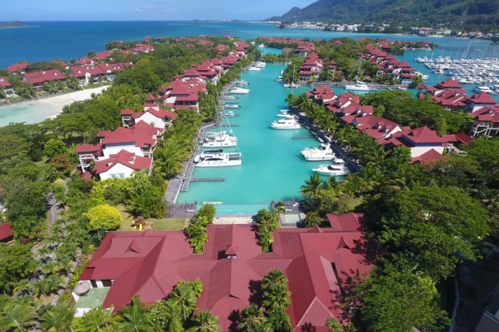 Фото отеля Eden Island Luxury Accommodation