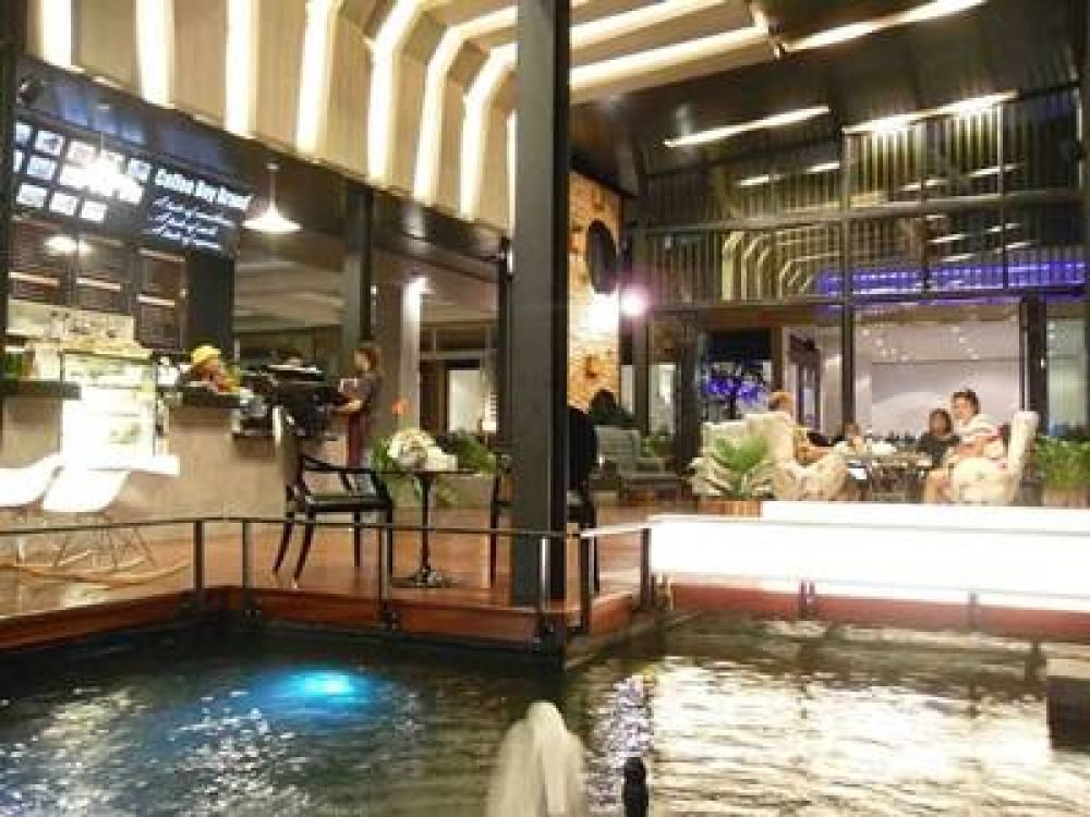 Lantana Hotel & Resort