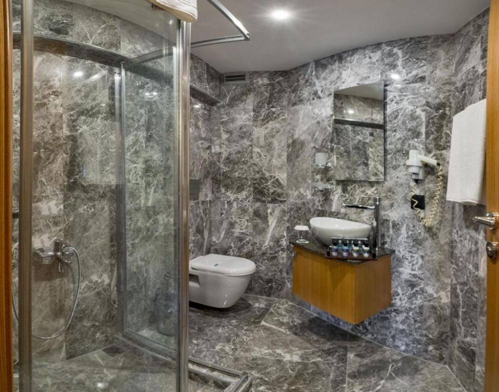 BERGAMA HOTEL
